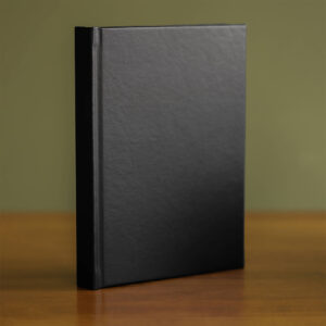 Cru Médian Preto Pontilhado com 240 Páginas