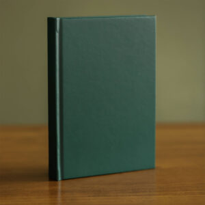 Cru Médian Verde Pautado com 240 Páginas